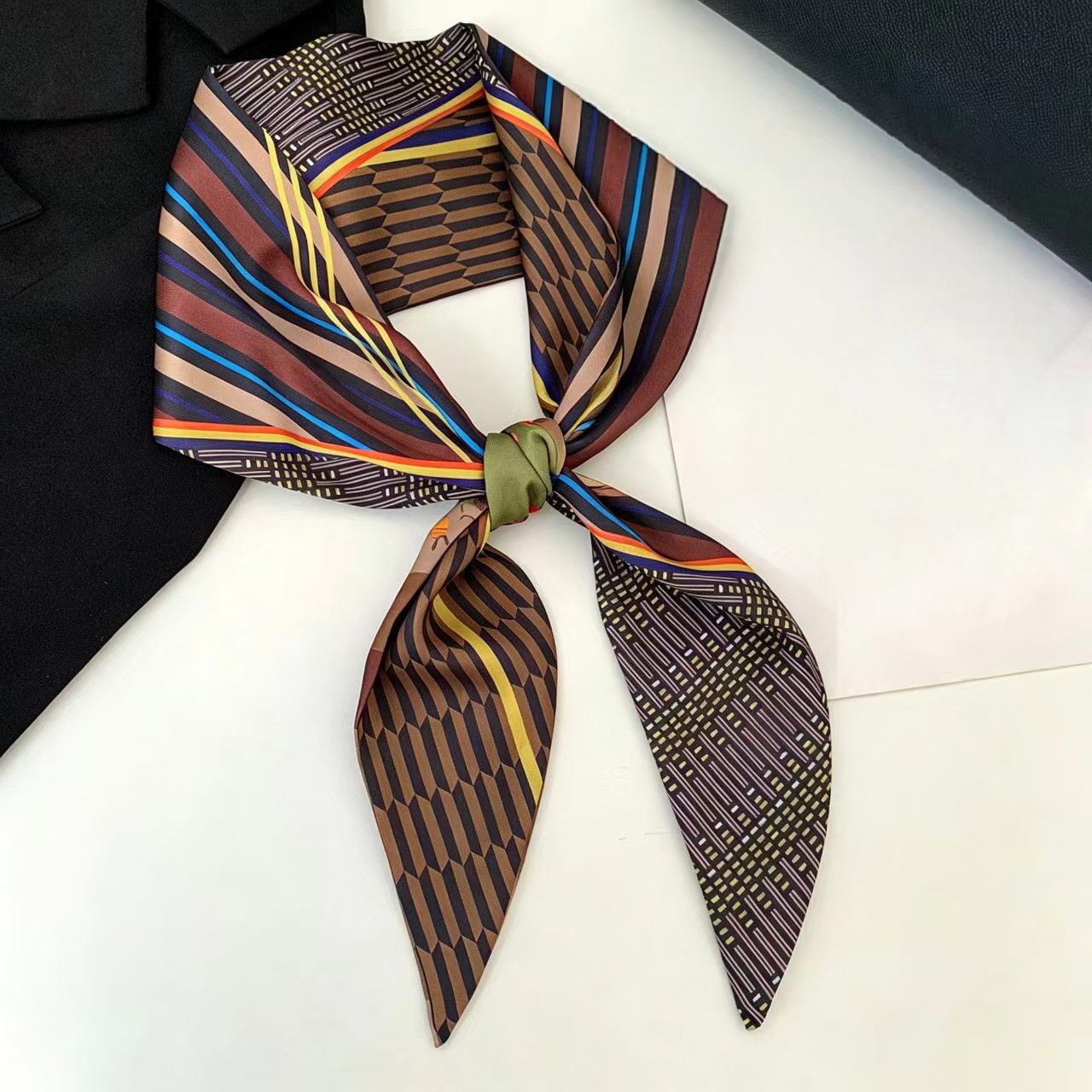Luxury Print Long Hair Ribbon  - Silk Neck Scarf 评论和价格
